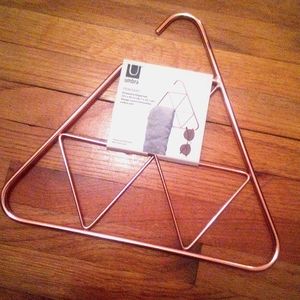 umbra accessory organizer by laura carwardine in rose gold NEW